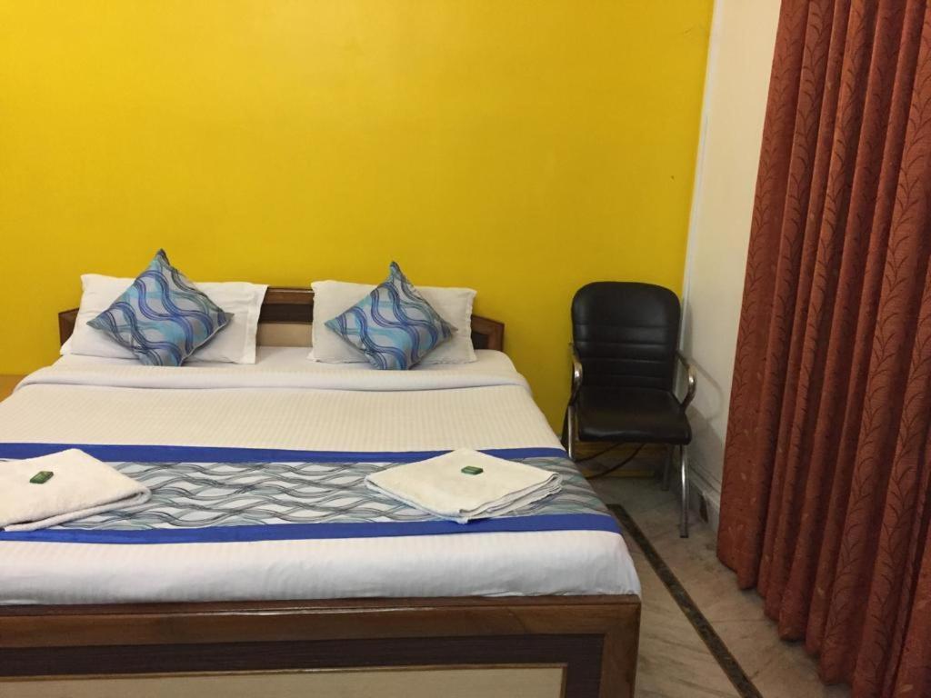 P G On Ganges Varanasi Eksteriør bilde